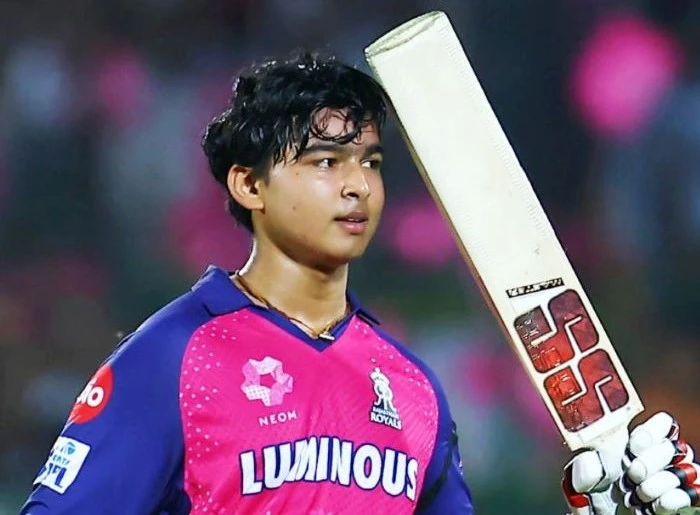 মুম্বইয়ে বিলাসবহুল ফ্ল্যাট, গ্যারাজ ভর্তি দামি গাড়ি, মাত্র ১৫ বছরেই কত সম্পত্তির মালিক বৈভব?